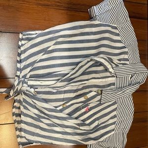 Short sleeve shirt with stripes